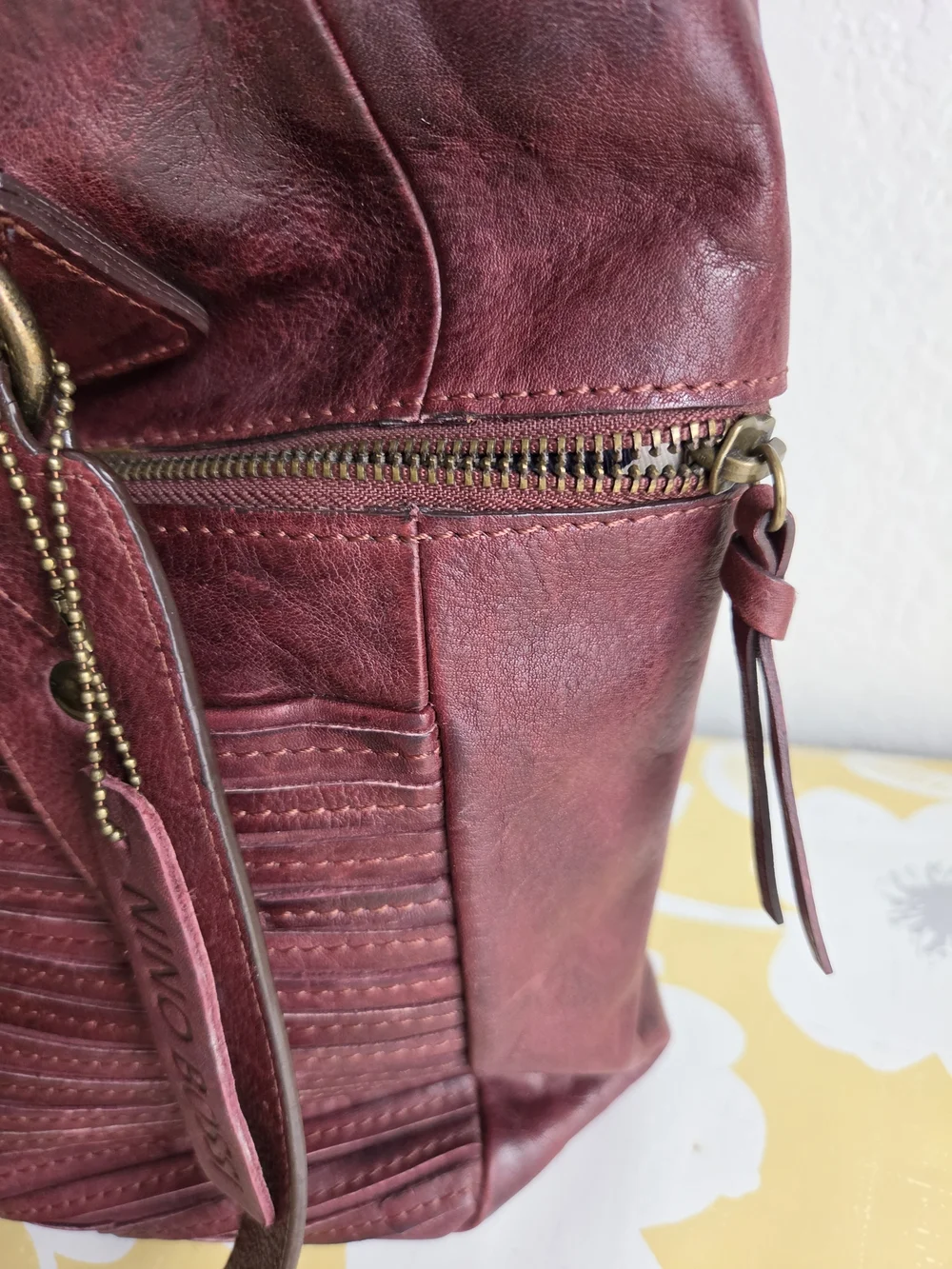 Nino BOSSI Burgundy Leather Shoulder Bag Purse Tote 10 Pockets